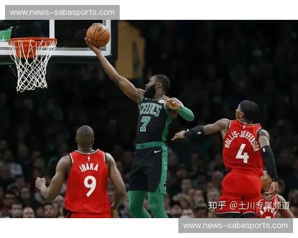 雄鹿vs猛龙：一场史诗级的对决，谁能在这鹿死谁手的战场上笑到最后？